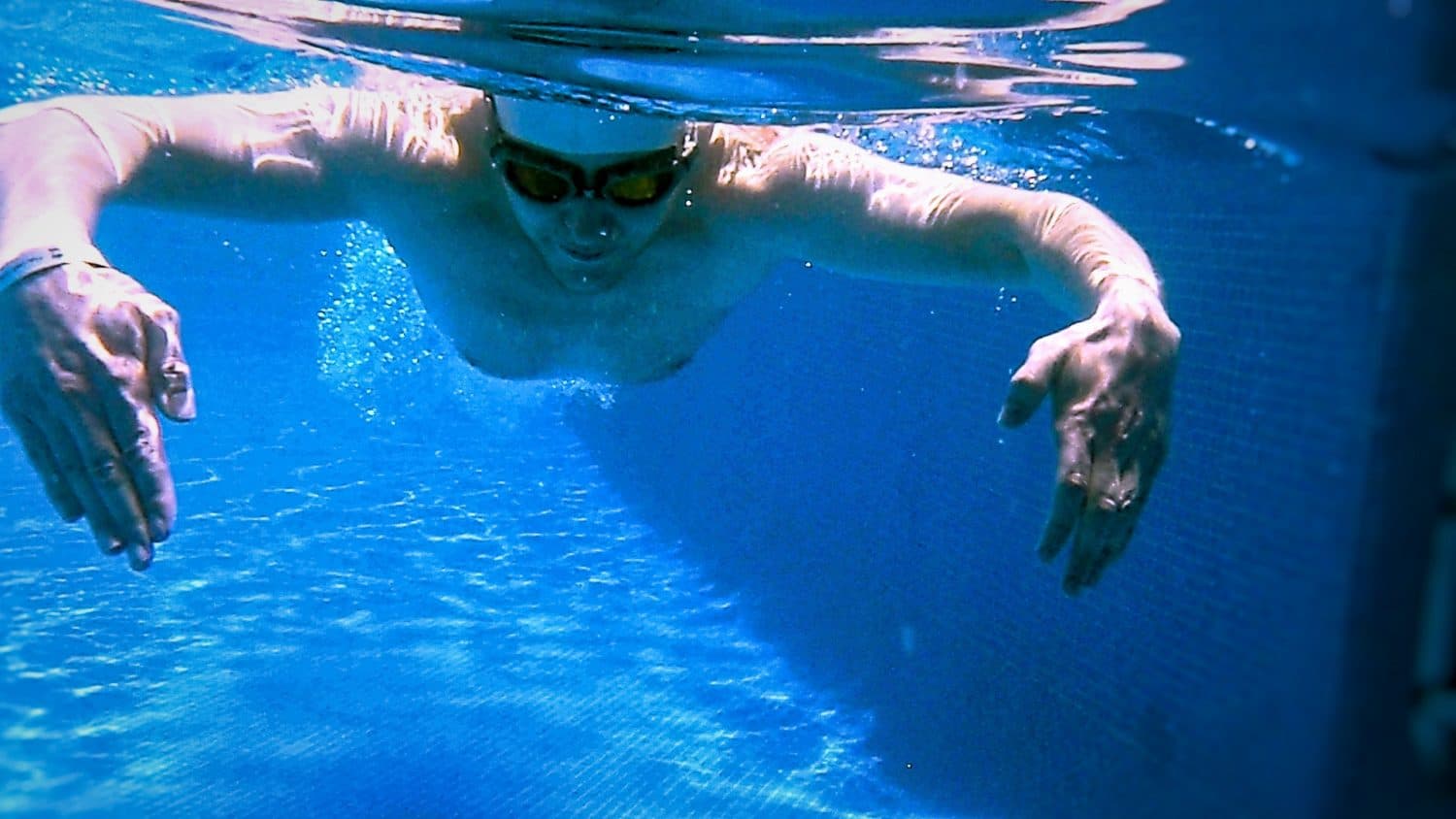 How Sculling Will Help You Become A Better Swimmer