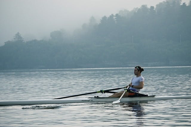 Paddle vs oar